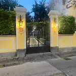 Palazzo Bonaventura 1906 Bed and breakfast
